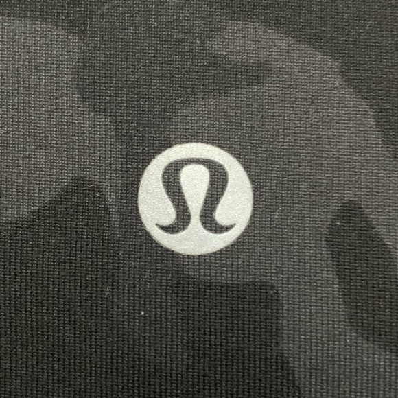 Lululemon Wunder Under Crop (Hi-Rise) Luon 21" Incognito Camo Multi Grey size 6 - Picture 3 of 4